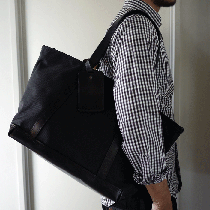 ARTS&CRAFTS / Black Nylon Basic Zip Top Tote