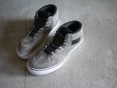 HALF CAB