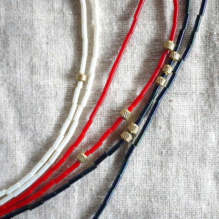 hobo / Glass & Brass Short Necklace
