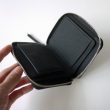 era-bubblecalfroundpalmwallet