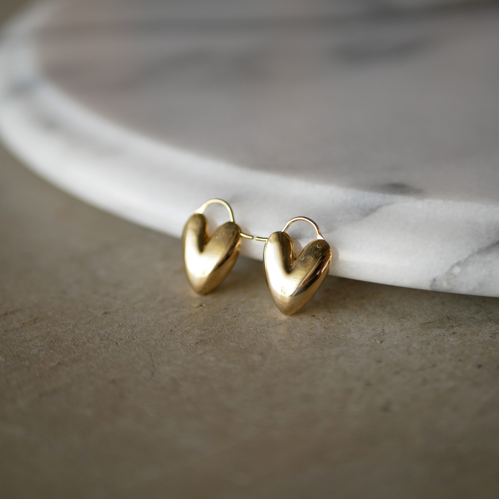 専用   R.ALAGAN TINY PUFFY HEART HOOPS