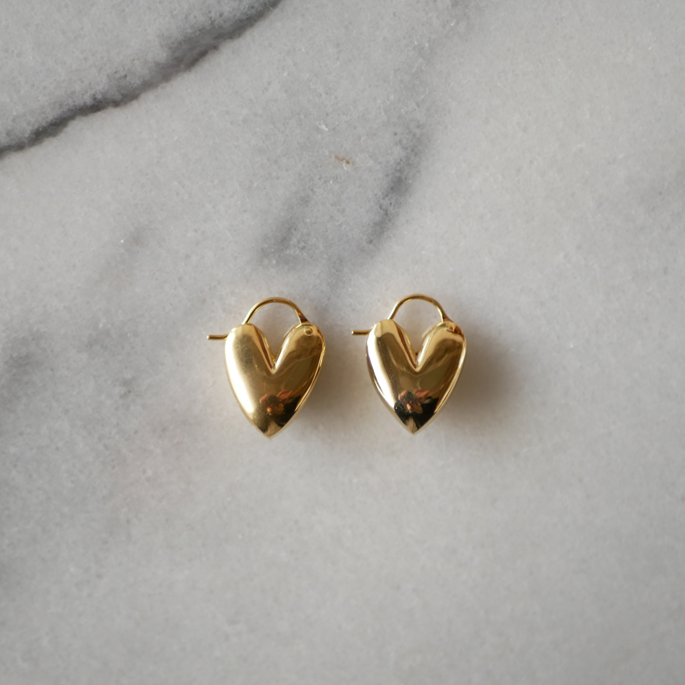 専用   R.ALAGAN TINY PUFFY HEART HOOPS