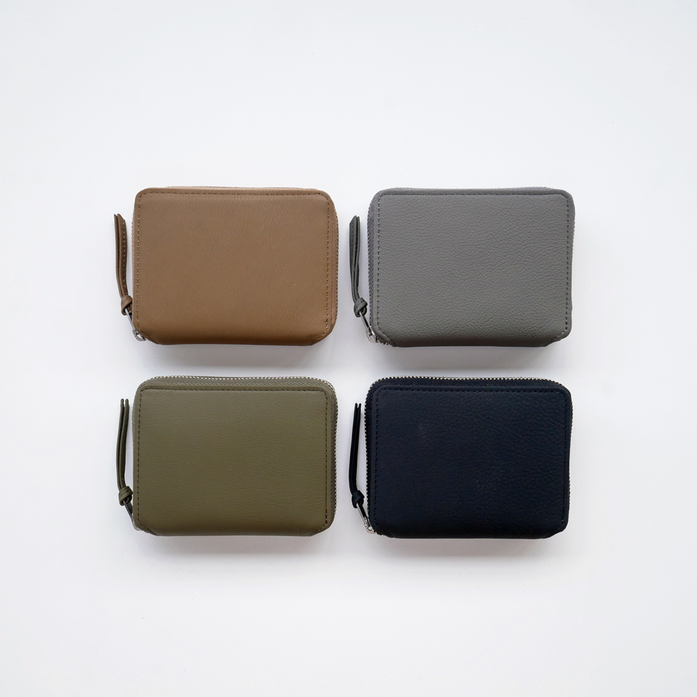 ERA. BUBBLE CALF ROUND PALM WALLET - 折り財布