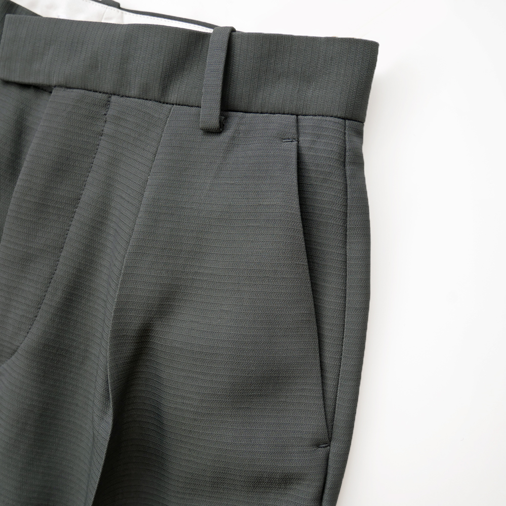 W/R 1 Tuck Slit Slacks | EUREKA FACTORY HEIGHTS