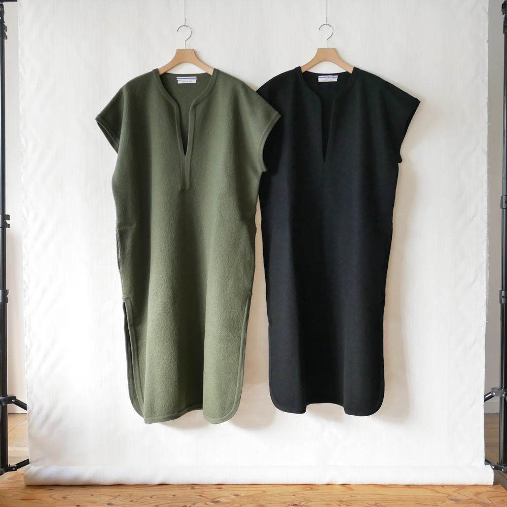 Cristaseya／FELTED WOOL CAFTAN DRESS ブラック