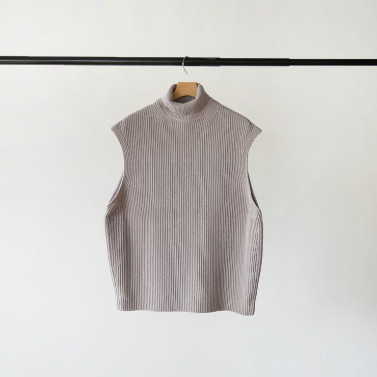 auraleewomens-superfinewoolribknitturtleneckvest