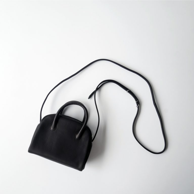 aeta-da39blackdeerbostonminishoulder