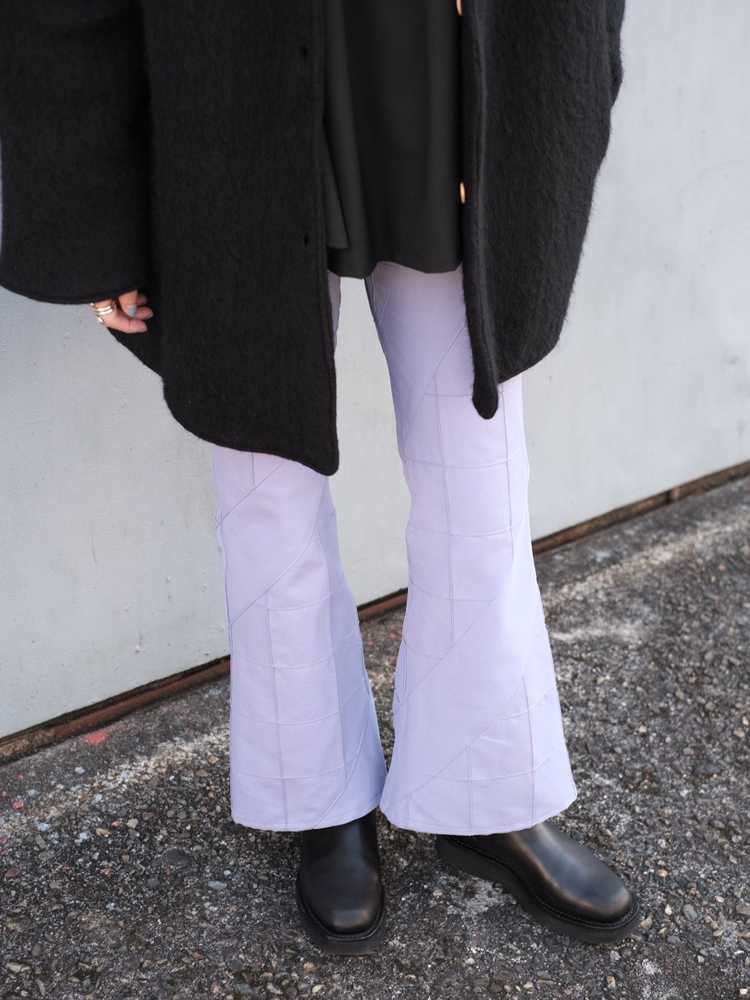 fumikauchida-plaidpintuckbiasflarepants