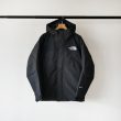 thenorthface-blkmountaiundownjkt