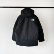 thenorthface-blkmountaiundownjkt