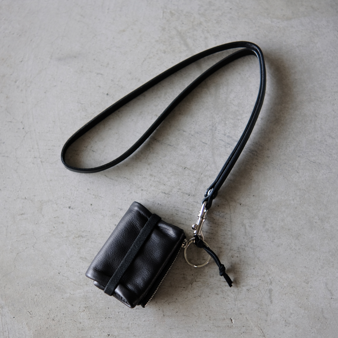 COMESANDGOES COMES WALLET & NECK STRAP - 折り財布