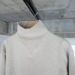 baserange-napesweatshirt
