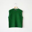 pelleq-roundnecksleevelessknit