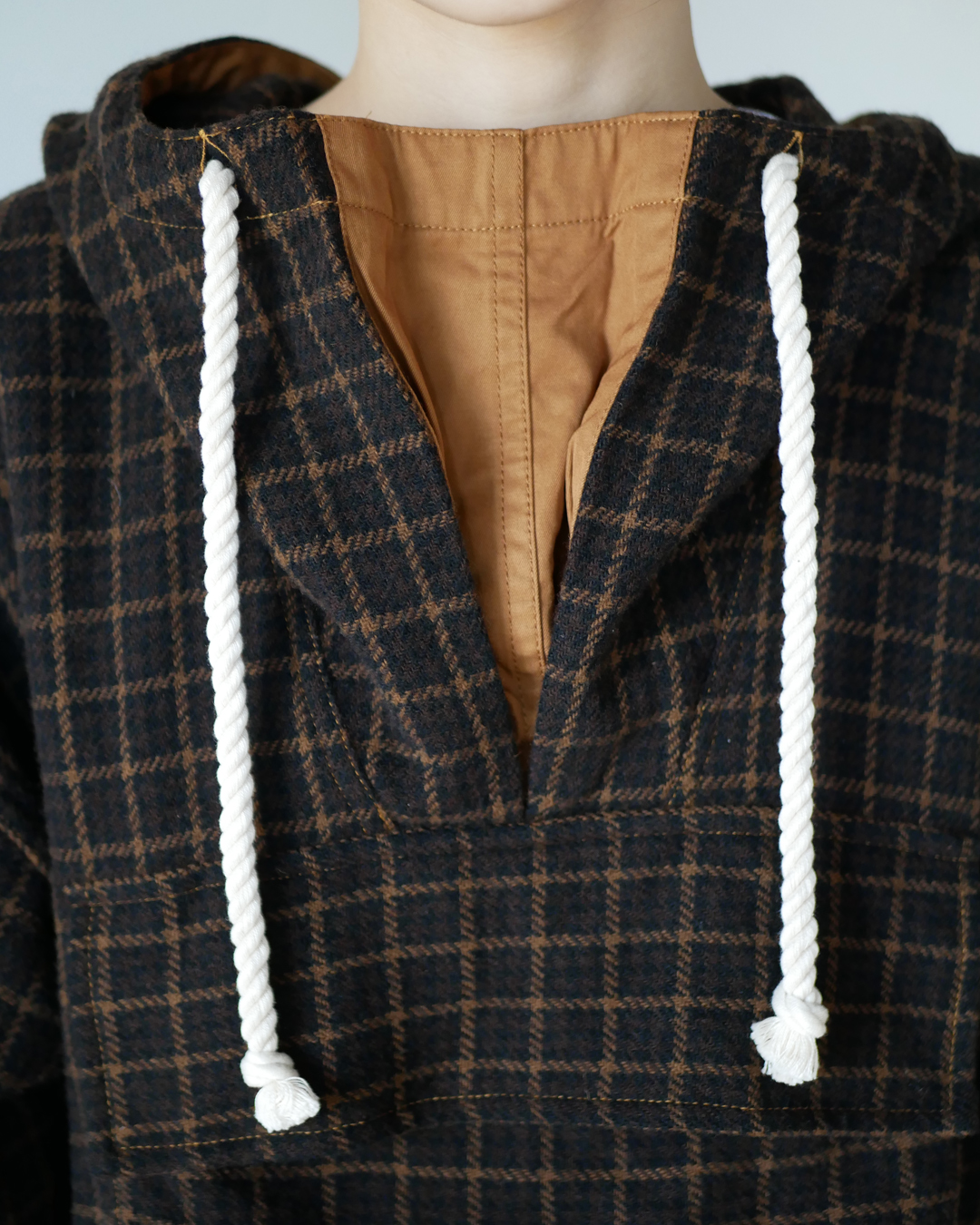 fumikauchida-pulloverhoodedjacket