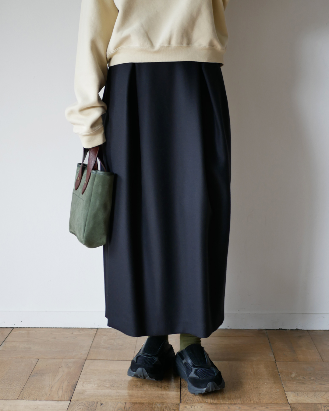 auraleewomens-lightmeltonskirt