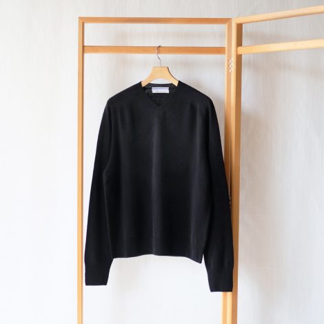 cristaseya-blackoversizedvneckflannelsweater