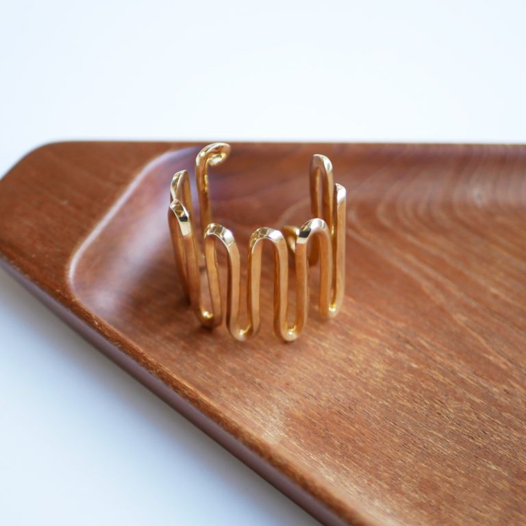 ralaganpre-goldficklebangle