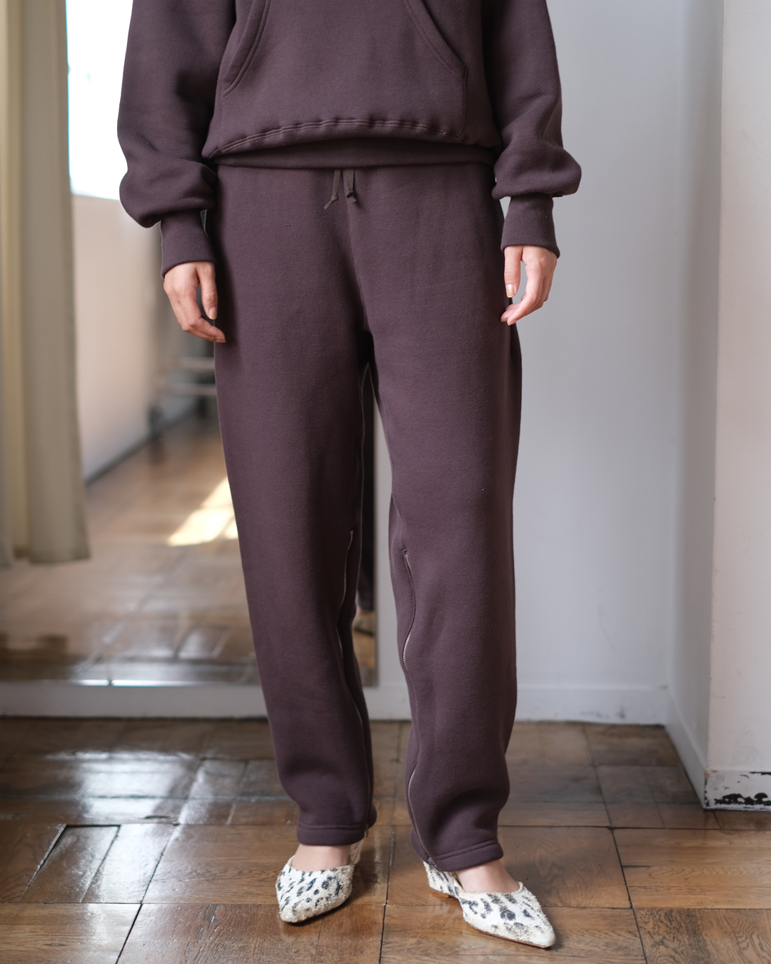 Zippered Hem Sweatpants | EUREKA FACTORY HEIGHTS 