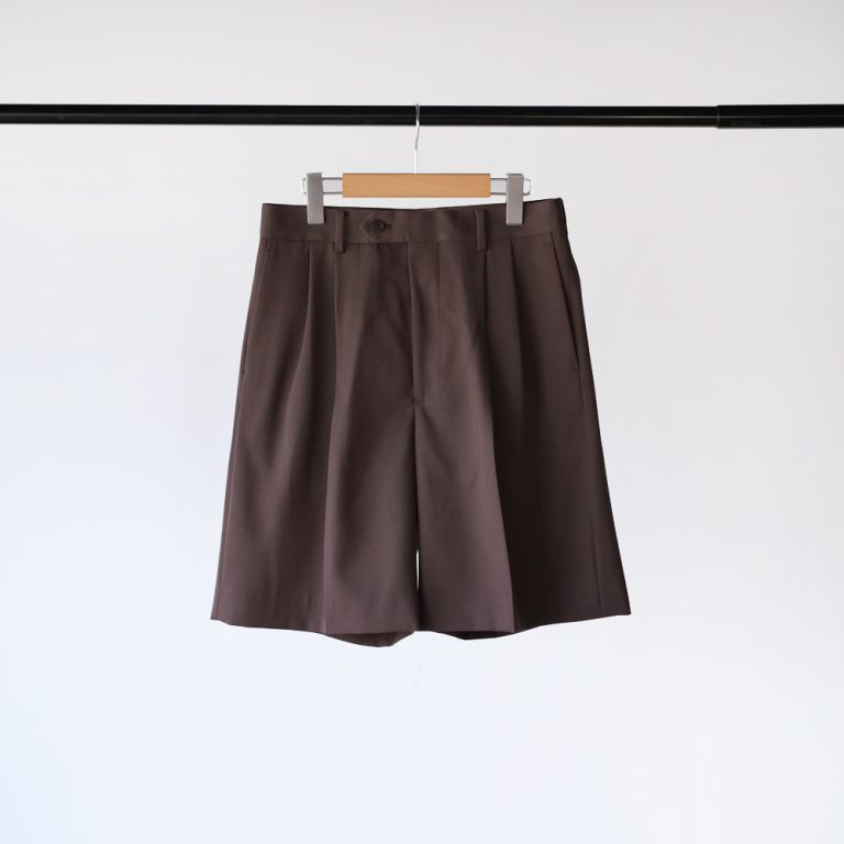 auralee-lightwoolmaxgabardineshorts