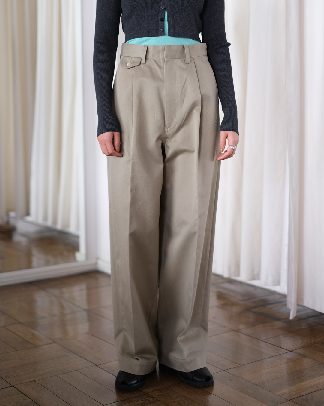 Washed Finx Chino One-Tuck Pants (Women's) | EUREKA FACTORY Washed Finx Chino One-Tuck Pants (Women's) | EUREKA FACTORY