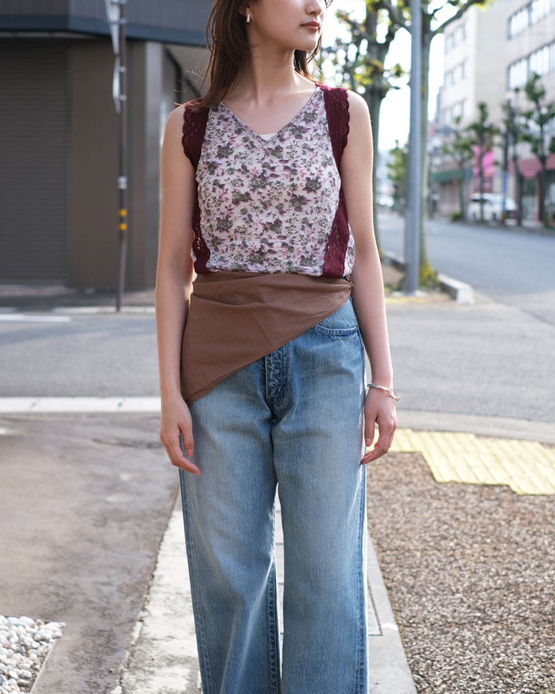 fumikauchida-flowerprintedsleevelesstop