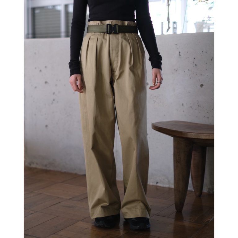 fumikauchida-uniformweapon2tuckpants
