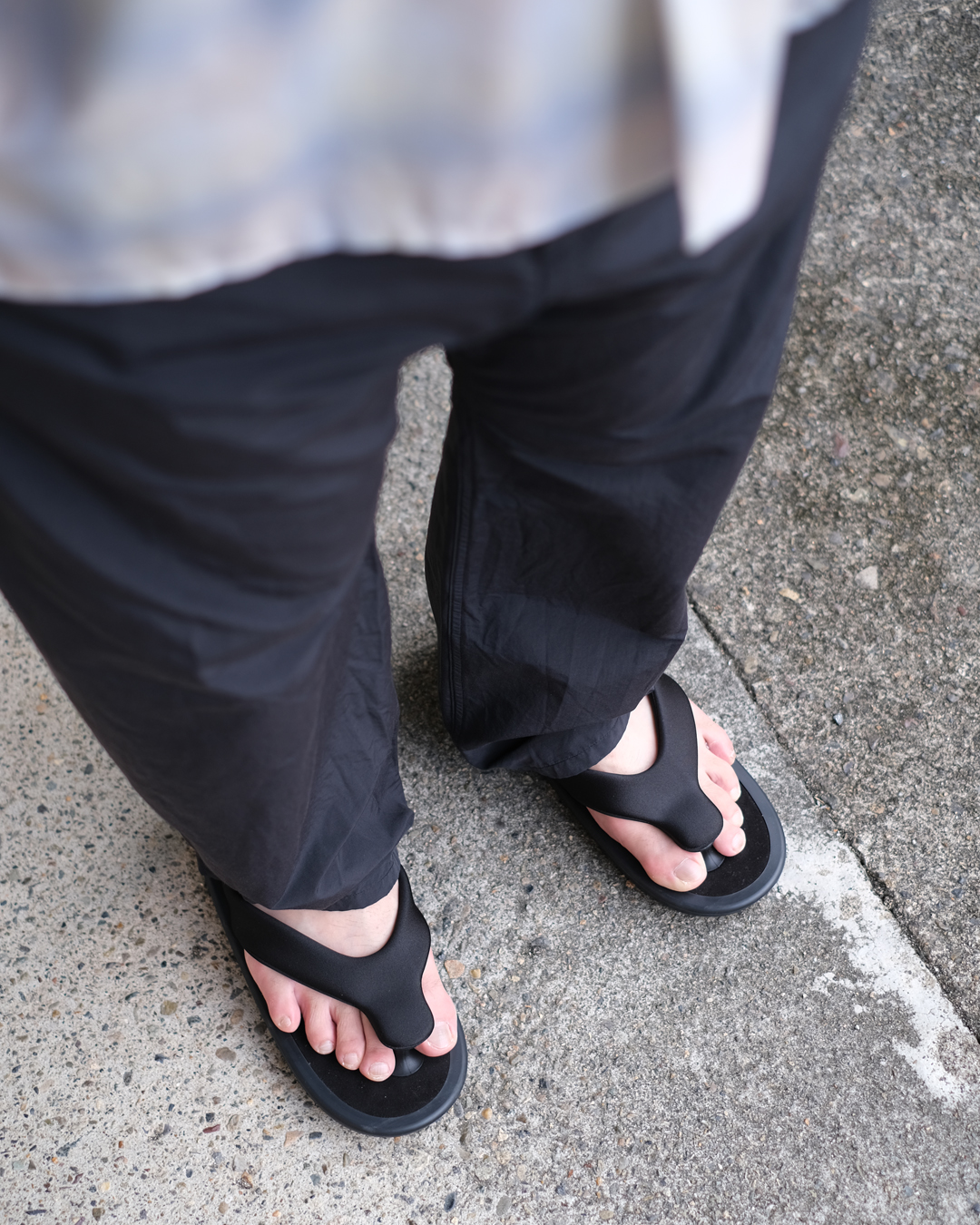 jojo-ecsaineleatherbasicmodelsandalallblack