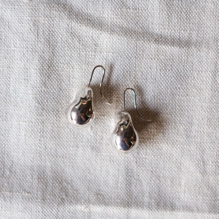 ralaganpopup-silverpearlearrings