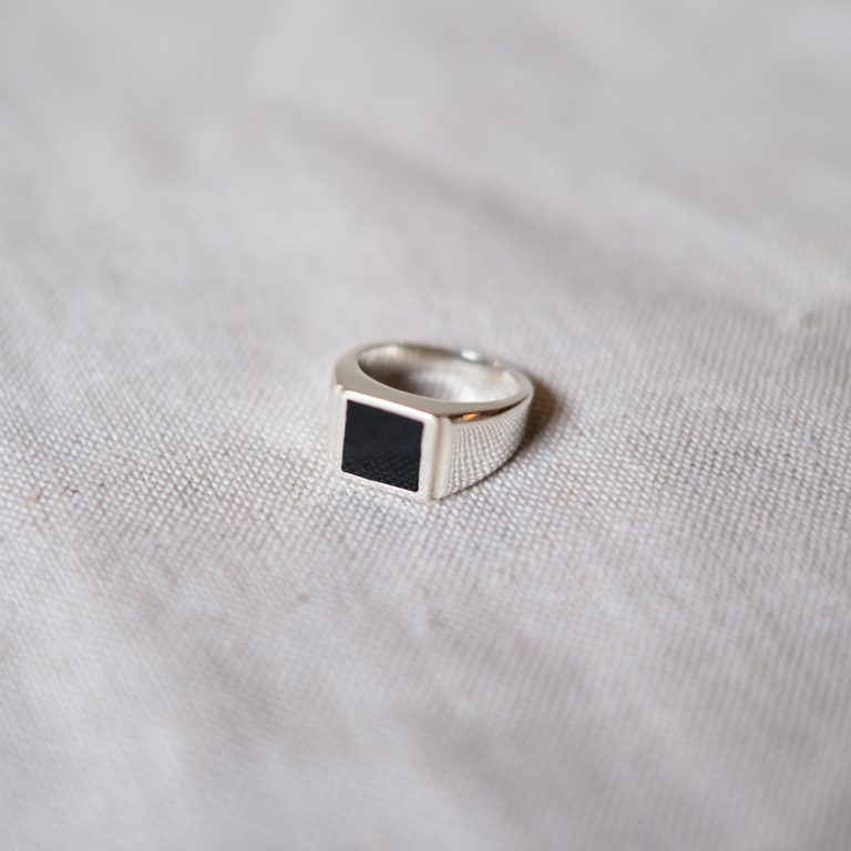 ralagan-silveronyxsignetring