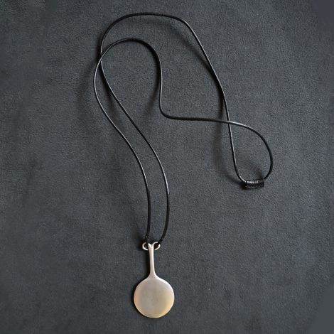 ralaganpopup-smallshokamirrornecklace