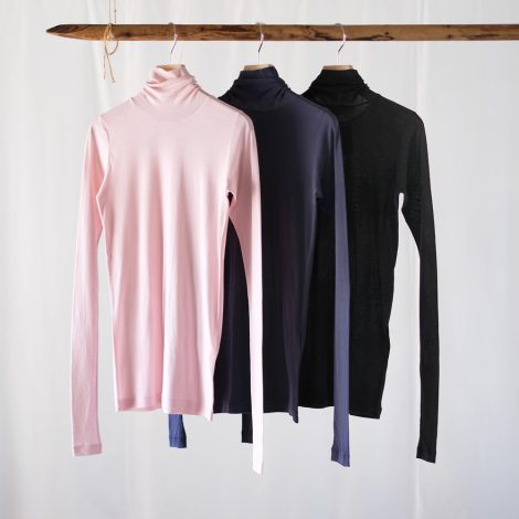 auraleewomens-25awsuperhighgaugesheerribturtlenecklstee
