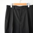 auralee-25awlightwoolmaxgabardinetwotuckslacks