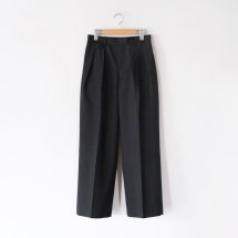 Bluefaced Wool Two-Tuck Slacks | EUREKA FACTORY HEIGHTS