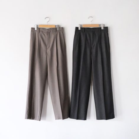 auraleewomens-superlightwooltwo-tuckslacks