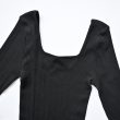 hakuji-rondomribsquarenecklspo