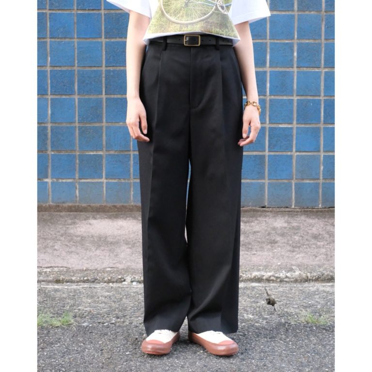 auraleewomens-lightwoolmaxgabardinetwotuckslacks