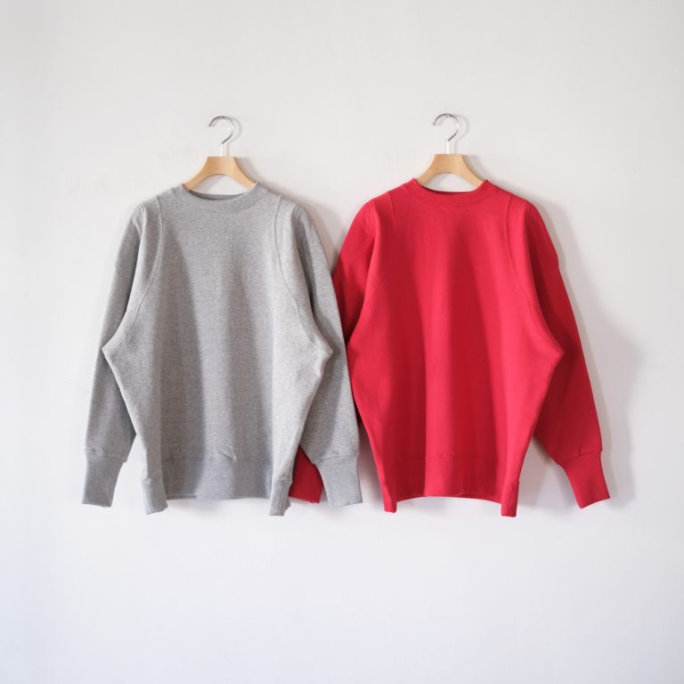 pan-shouldersweatpo