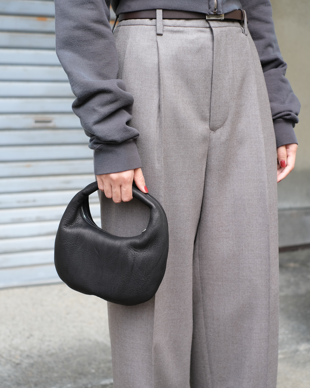 aeta-da58roundoneshoulders