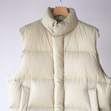 auralee-superlightnylonripstopdownvest