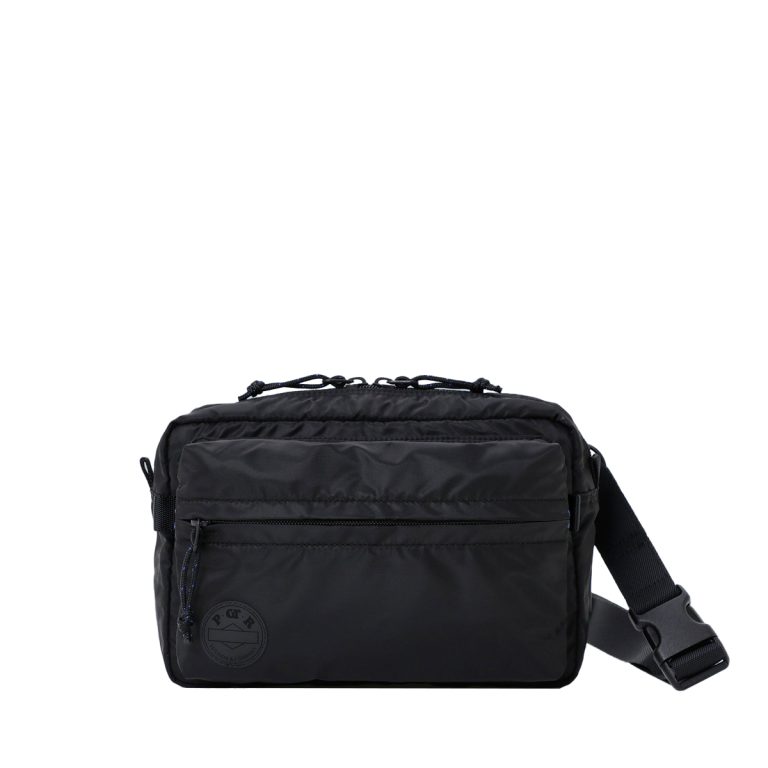 potr-shoulderpackwithsouvenirbag