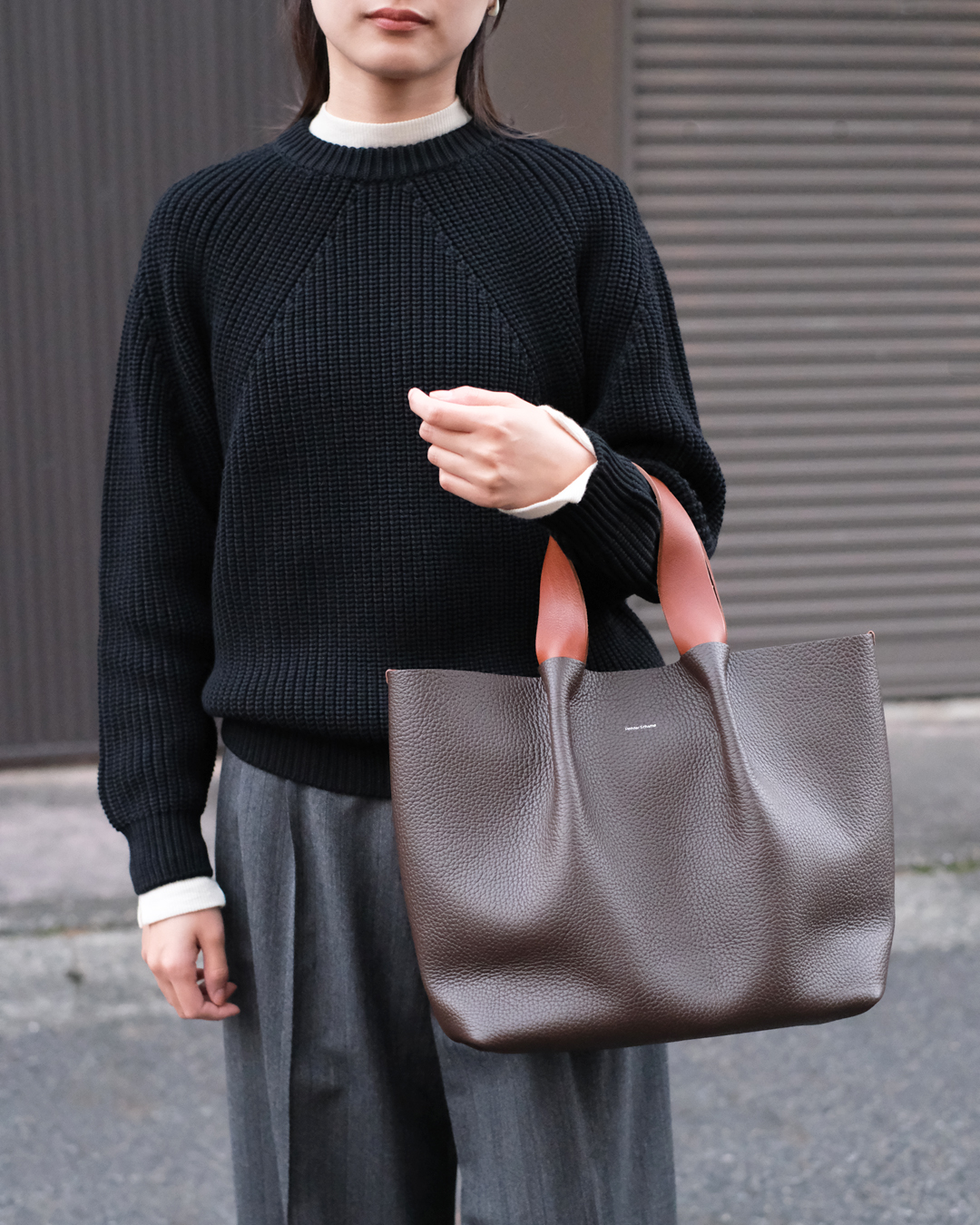 batonerwomens-ibsignaturecrewneck