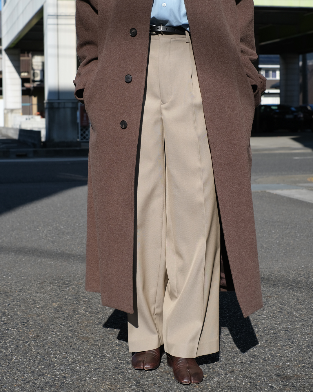 auraleewomens-26sslightwoolmaxgabardinetwotuckslacks