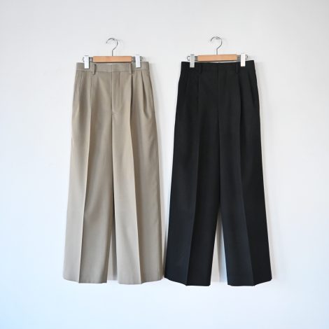 auraleewomens-26sslightwoolmaxgabardinetwotuckslacks