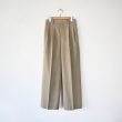 auraleewomens-26sslightwoolmaxgabardinetwotuckslacks
