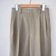 auraleewomens-26sslightwoolmaxgabardinetwotuckslacks