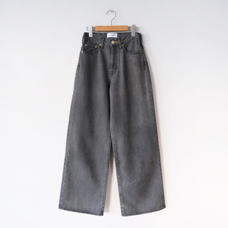 tuesmontresorpopupstore-solidblack3yearthetopazjean