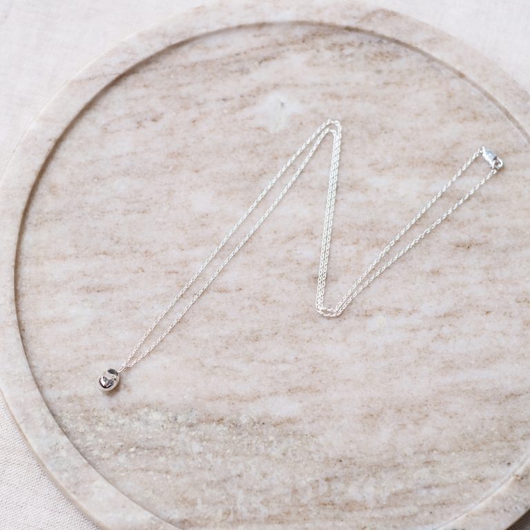 ralagan-babyshilverpearlnecklace