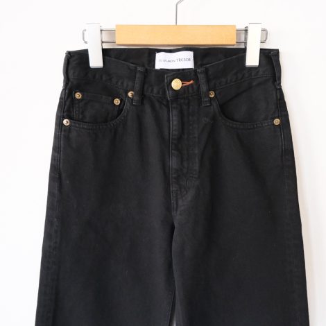 tuesmontresorpopupstore-blacktheamberjean