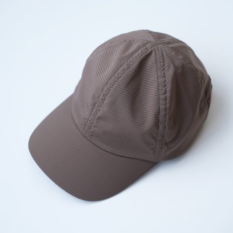 comesandgoes-dotaircap