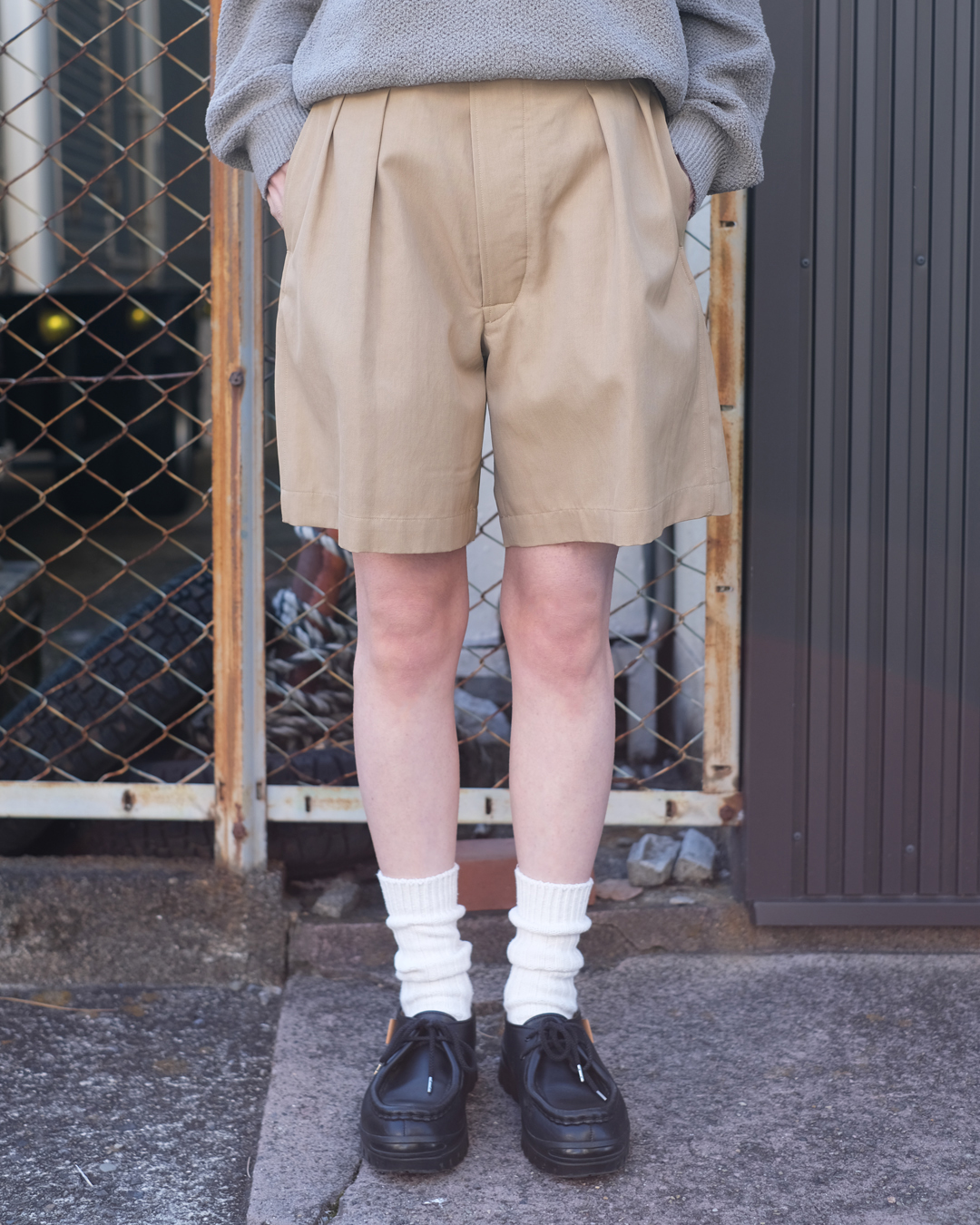 fumikauchida-twilluniformtwotuckshorts